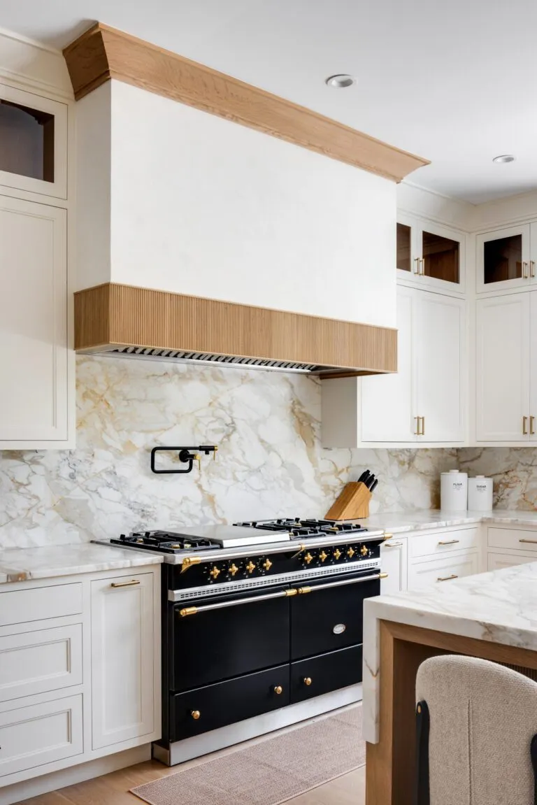 White_Hood_Black_Vintage_Stove