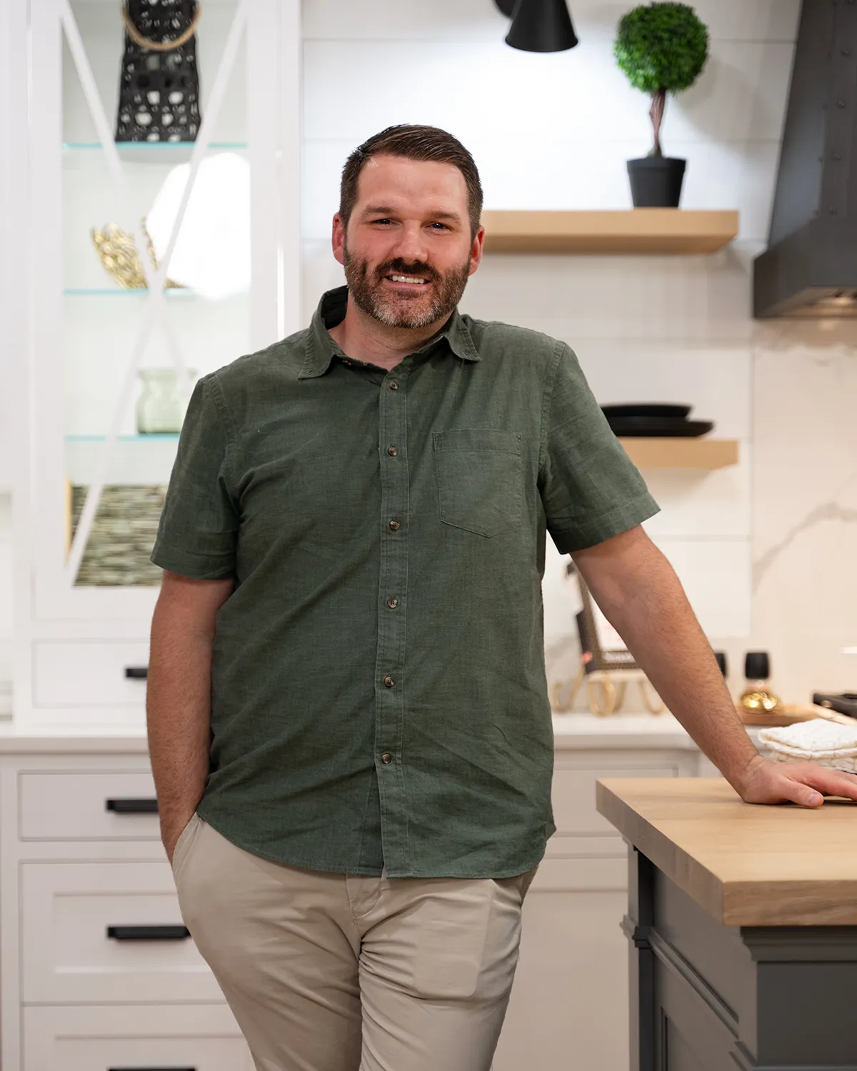 Photo of Master Design Cabinetry designer, JR Glick. Master Design Cabinetry designs and builds bespoke luxury cabinetry.